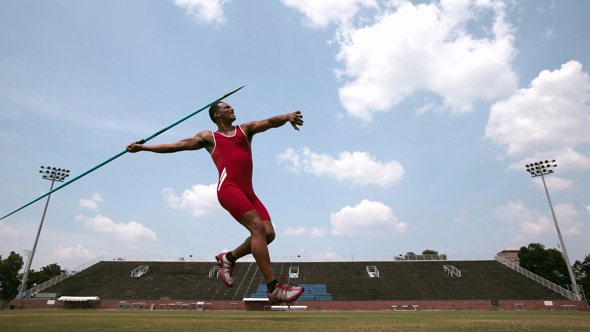 克罗地亚马术协会设立“Sinjska Alka”奖学金,支持传统马术研究。