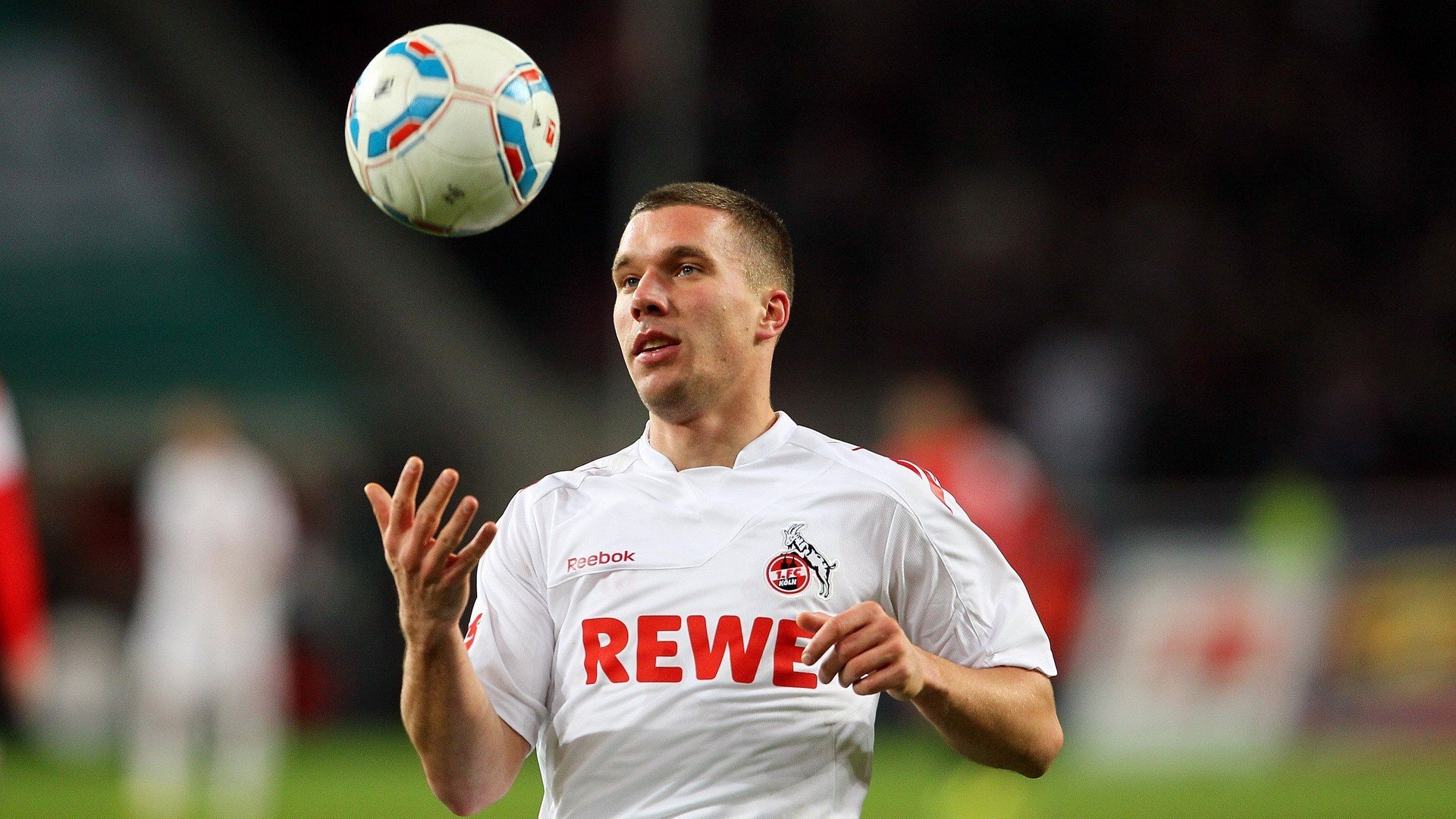 九游官网下载app下载-球员体能下降后是否应减缓比赛节奏，球员体能训练